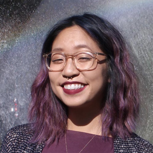 Portrait of ARTZ intern Stephanie Kong smiling